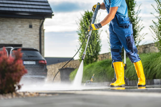 Best Sidewalk Pressure Washing  in Walford, IA